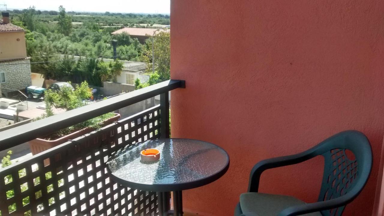 Hostal Sant Roc Botarell Eksteriør bilde
